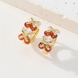 Boucles d'oreilles créoles plaquées or 18K avec zircons colorés et motifs trèfle