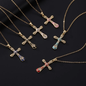 Collana a Croce in Zirconia Rame Placcato Oro Vintage Con Smalto Goccia per Donna Gioielli Religiosi Eleganti di Moda