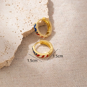 French vintage gold earrings with American flag enamel patterns in a 1.5cm circular design