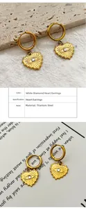 Details der 18K vergoldeten Herzohrringe aus Edelstahl mit Kristallen im Evil-Eye-Stil
