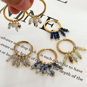 Boucles d'oreilles créoles vintage en acier doré 18k avec perles en pierre naturelle