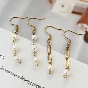 Orecchini a catena con perle in acciaio inossidabile placcato oro 18k per donna