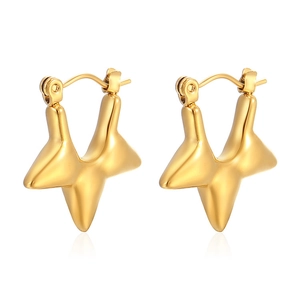 Pendientes de estrella de titanio y oro de 18K con diseño geométrico minimalista