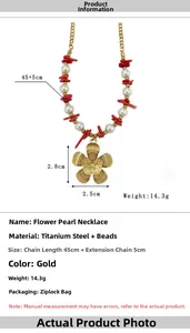 Detail view of flower pendant pearl necklace with dimensions 45+5cm and 14.3g weight