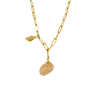 Collana a catena a graffetta dorata con pendenti a conchiglia naturale e metallo