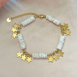 Bracelet En Acier Inoxydable Étoile Pentagramme Avec Perles Heishi En Coquillage Plaqué Or 18K Boho Femmes