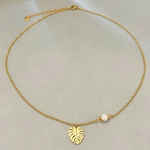 Collier Pendentif Feuille De Monstera Pour Femmes Acier Titane Plaqué Or Avec Künstliche Perle Élégant Simple Bijou De Cou