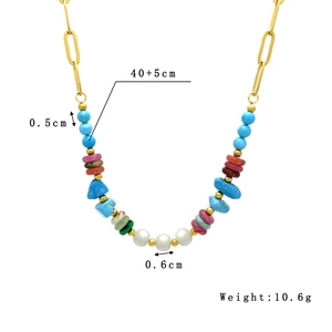 Collier bohème en acier titane avec pierres naturelles, perles et chaîne à maillons