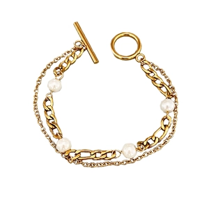 Double-layer golden stainless steel pearl bracelet with Figaro chain and OT clasp toggle