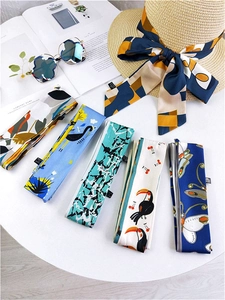 Collection de foulards longs en soie florale pour décorer chapeaux et sacs