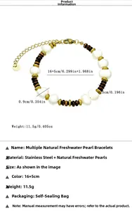 Détail du bracelet en perles d'eau douce, acier titane plaqué or 18K et chaîne réglable de 5cm