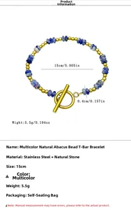 Dettaglio del bracciale con perle in pietra naturale e chiusura OT in acciaio dorato