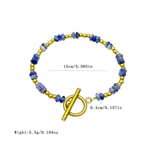 Bracciale bohémien con pietre naturali blu, chiusura OT dorata e lungo 15 cm