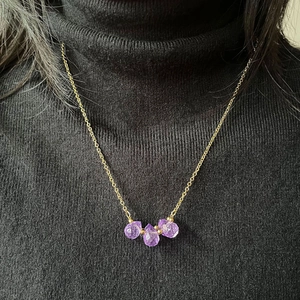 Stainless Steel Necklace With Teardrop Colored Glaze Glass Cluster Pendant For Women Elegant Minimalism Adjustable Chain Jewelry Gift