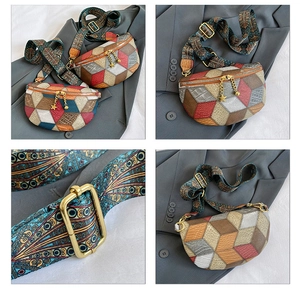 Vues détaillées du sac besace vintage avec patchwork coloré et bandoulière ethnique