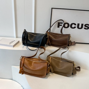 Damen Fashion PU Leder Satteltasche Umhängetasche Große Kapazität Einfarbig Crossbody Tasche Mit Nähten Quaste Details Urban Daily Satchel
