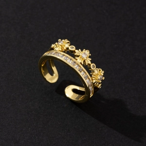 Double-layered gold star ring featuring rectangular zircons and floral accents for women