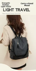 Zaino da donna impermeabile con stampe geometriche e tasche laterali funzionali