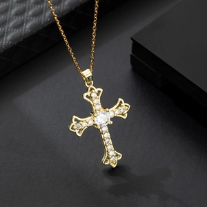 Collana con Pendente a Croce in Rame Vintage Con Zirconia Strass per Donna Oro Argento Placcato Luce Lusso Gioielli di Moda Regalo Religioso