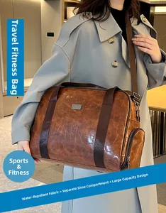 Borsa da viaggio marrone in pelle PU impermeabile con motivo coccodrillo e vano scarpe