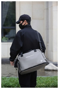 Bolso tote gris impermeable de tela Oxford con compartimento lateral para zapatos