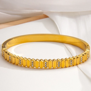 18k gold plated stainless steel hinge bracelet with geometric diamond pattern