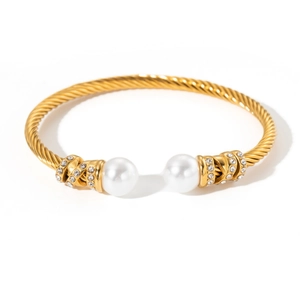 Bracelet câble en acier inoxydable plaqué or 18k avec perles et accents de zircons brillants