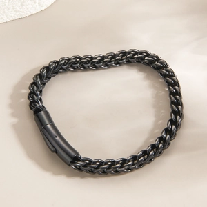 Bracelet chaîne punk pour homme en acier titane noir mat 18k avec fermoir à ressort