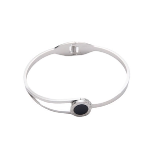 Bracelet jonc argenté en acier inoxydable poli avec incrustation noire et chiffres romains