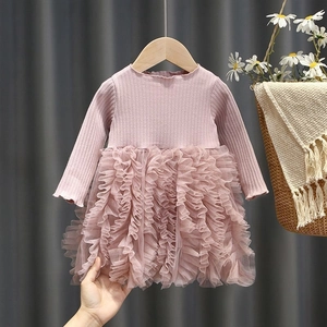 Abito rosa in maglia e tulle per bambine con gonna a strati in stile principessa
