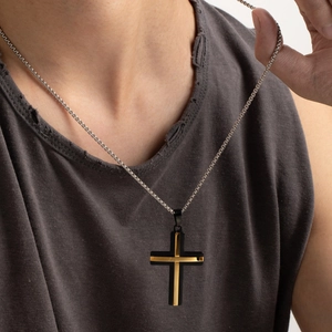 Collana con ciondolo a croce punk a doppio strato in acciaio inossidabile nero e oro