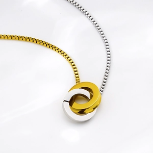 Interlocking Double Ring Pendant Necklace 18K Gold Plated Stainless Steel Two-Tone Box Chain Minimalist Jewelry