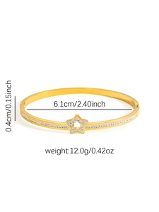 Détail du bracelet étoile plaqué or 18k avec zircone et dimensions du produit