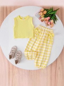 Summer yellow sleeveless top and checkered pants set for baby girls with bow detail
