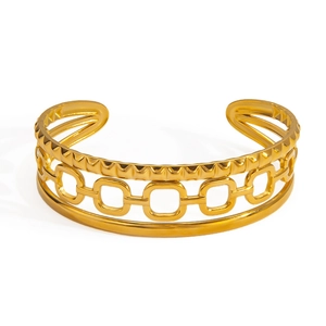 Goldenes offenes Manschettenarmband mit geometrischen Kettengliedern und Textur