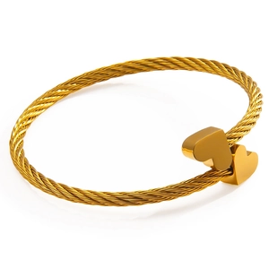 Adjustable 18k gold plated stainless steel cable twist bracelet with dual heart charms
