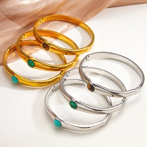 Bracelet jonc minimaliste en acier titane avec pierres colorées en finitions or et argent