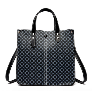 Retro pattern tote bag for women featuring a black leather handle and large capacity