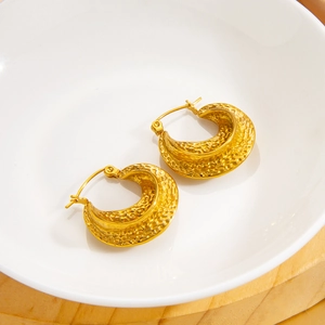Chunky Hoop Earrings Hammered Texture Stainless Steel PVD 18K Gold Plated Vintage C Shaped Jewelry For Women