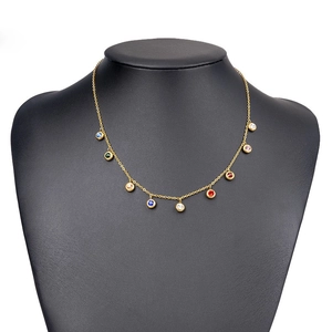 Collier élégant en acier inoxydable plaqué or 18K avec cristaux ronds colorés