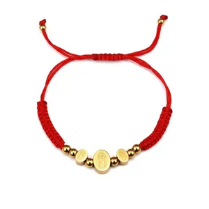 Pulsera de cuerda roja San Benito con colgantes religiosos de acero inoxidable dorado