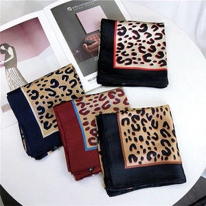 Leopard Print Square Scarf Satin Feeling Polyester Satin Bandana Fashion Hair Tie Bag Decor Professional Neck Wrap Women