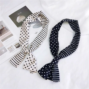 Foulard Ruban en Satin pour Femmes à Pois et Rayures Étroit Long Ruban de Cheveux Décoration de Sac et Poignet Accessoire de Mode