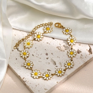 Bracelet Marguerite Or 18K Plaque Acier Inoxydable Email Floral Reglable Minimaliste Doux Elegant Femmes Filles Bijoux