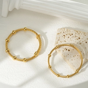 Bracciale Rigido A Cavo Estensibile Acciaio Inossidabile Placcato Oro 18K Filo Minimalista Con Perle Di Metallo Per Donne