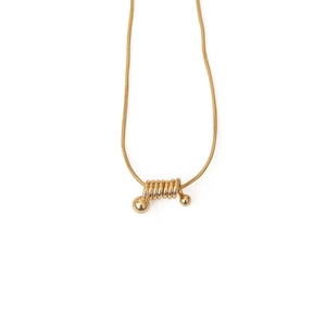 Collier chaîne serpent dorée minimaliste avec pendentif spirale et perles en métal