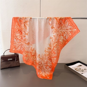 Baroque Floral Print Satin Scarf For Women Vintage Elegant Square Bandana Shawl Fashion Neck Kerchief Accessory