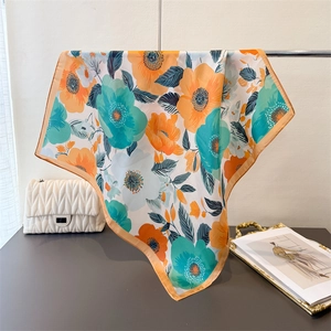 Femme Foulard Carré En Satin Artificielle Imprimé Floral Élégant Bandana En Satin Écharpe De Cou Polyvalente Accessoire De Mode Lisse