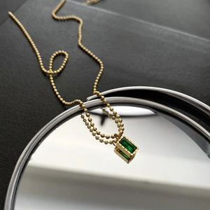 Collana Con Pendente Pietra Preziosa Rettangolare Verde Smeraldo Catena A Sfere In Acciaio Al Titanio Gioielli Vintage Da Donna