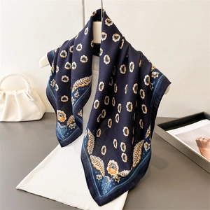 Foulard Quadrato Vintage Stampa Paisley Margherita Effetto Raso Poliestere Bandana Capelli Elegante Moda Per Donne